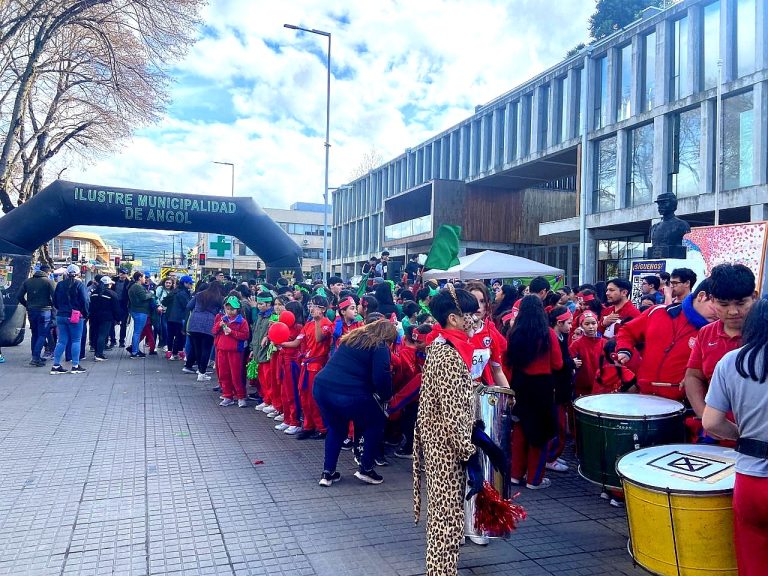 Colegio Diego Dublé de Angol realizó corrida para celebrar sus 96 años