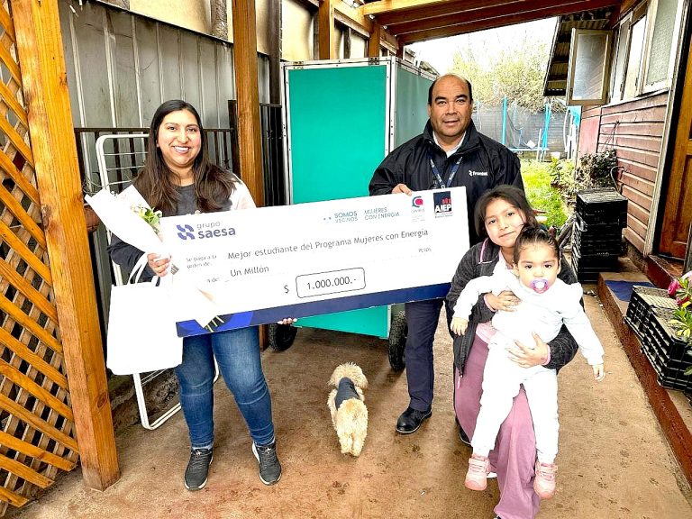 Emprendedoras de la región se certificaron gracias al programa Mujeres con Energía de Frontel