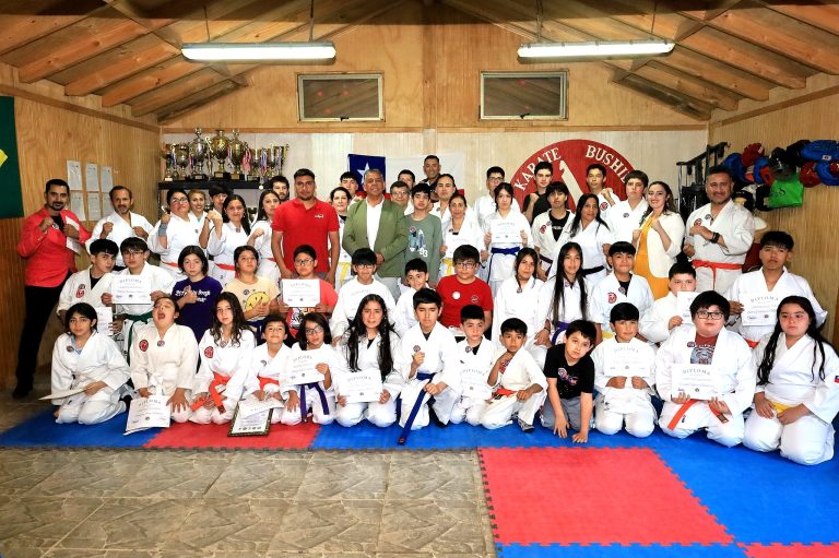 Escuela de karate “Bushido” celebró su 24° Aniversario