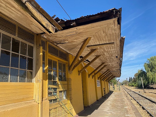 «Nos bajamos en una estación calamitosa»: Collipulli, el abandono de un patrimonio ferroviario