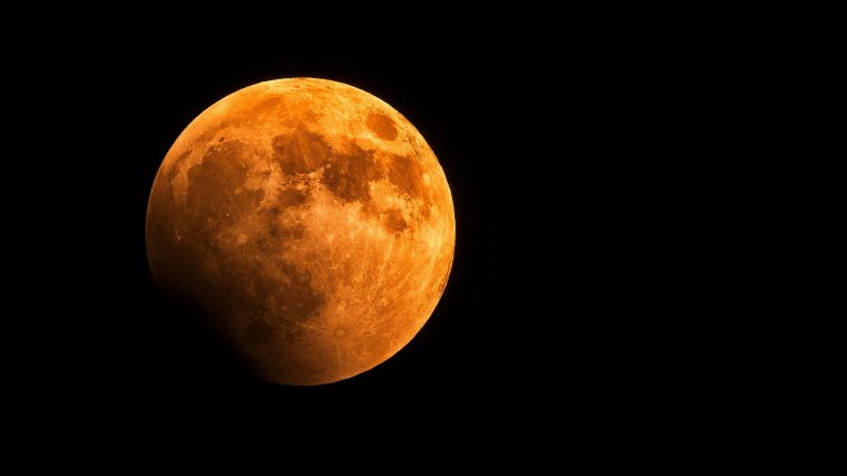 Se acerca una nueva “Luna de Sangre”: ¿Por qué el satélite natural se torna rojo?