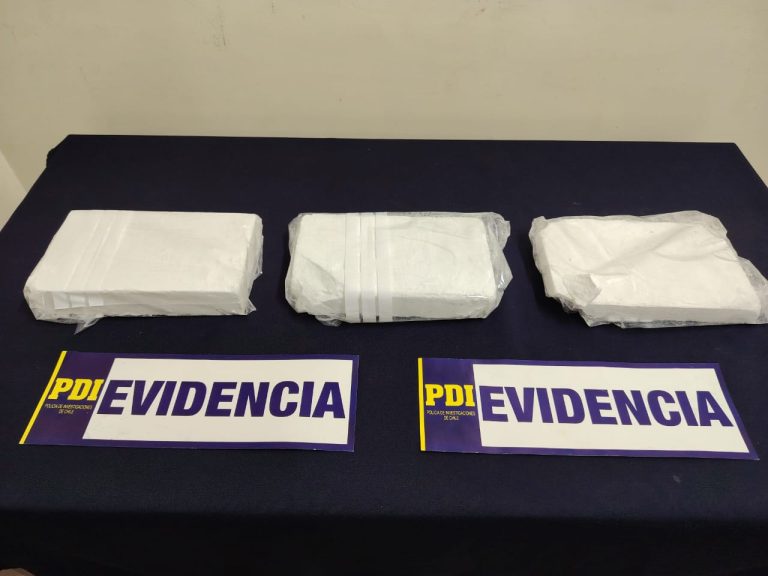 En control carretero PDI Temuco y Angol sacan de circulación 17.500 dosis de cocaína