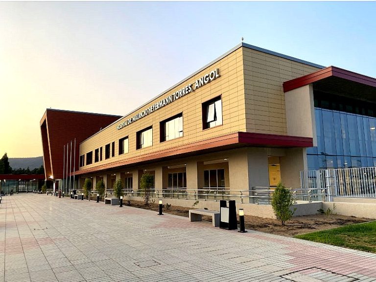 Fiscal exclusivo del Minsal está en Hospital de Angol por caso de funcionario con título falso