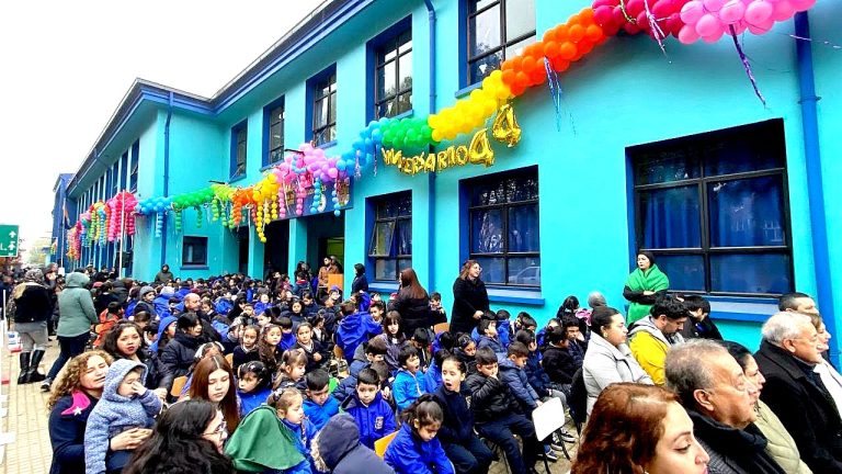 Con solemne ceremonia la Escuela Nahuelbuta cerró actividades por su 44° aniversario
