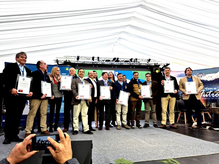 Angol, Curacautín y Victoria recibieron la Distinción de Municipalidad Turística de Sernatur