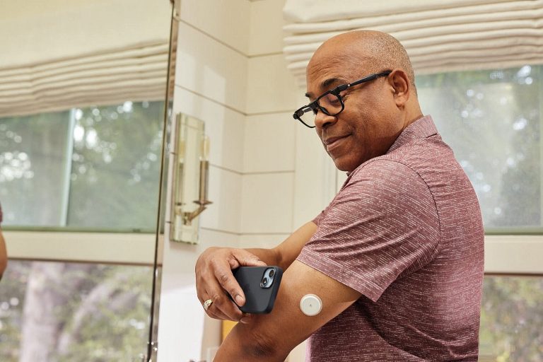 Confirman que monitoreo continuo de glucosa ayudar a reducir hospitalizaciones por eventos cardíacos
