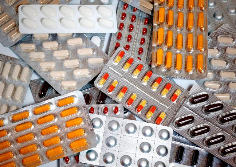 Diputado Jorge Rathgeb llama a las autoridades a fiscalizar la venta de fármacos en comercio no establecido en La Araucanía