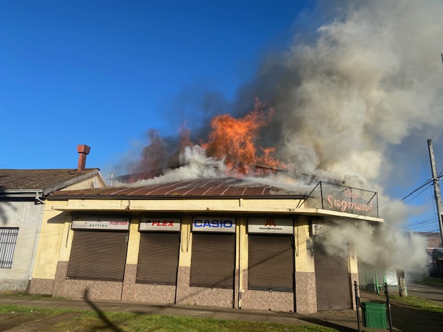 Collipulli: Incendio destruyó importante establecimiento comercial de la ciudad