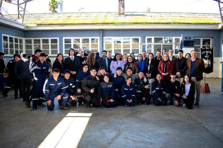 Liceo Industrial de Angol se suma a Red de Liceos Bicentenarios del MINEDUC