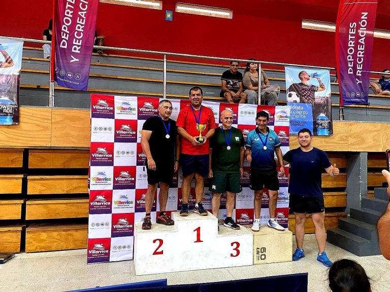 Francisco Reyes Roa se corona campeón en torneo internacional de tenis de mesa en Villarrica