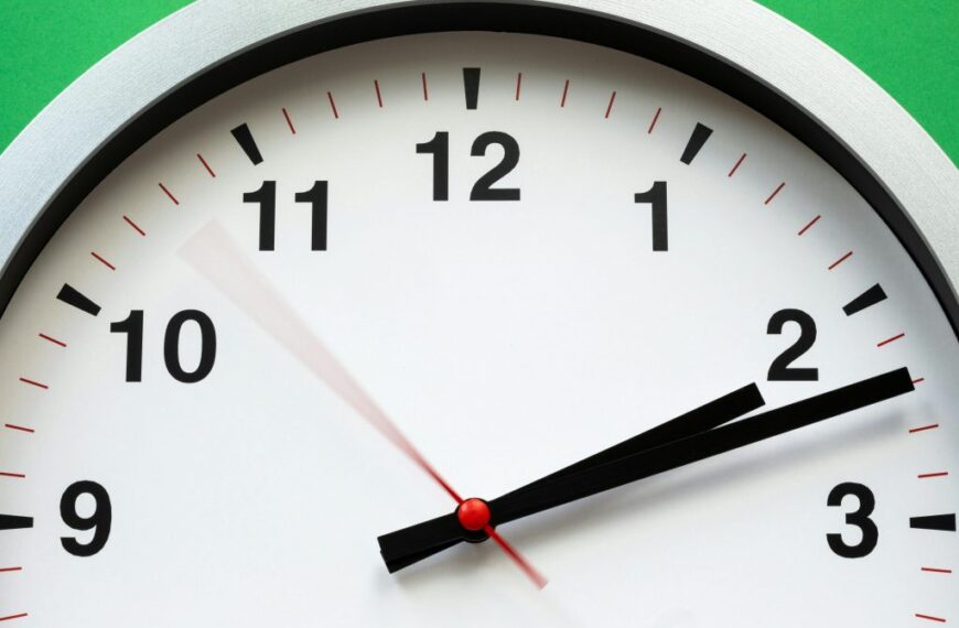 Cambio de hora: claves para enfrentar mejor el impacto en el descanso