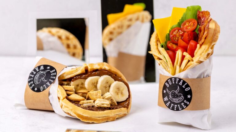 Del Día del Completo al Día del Waffle: las efemérides gastronómicas que marcan el calendario foodie en Chile