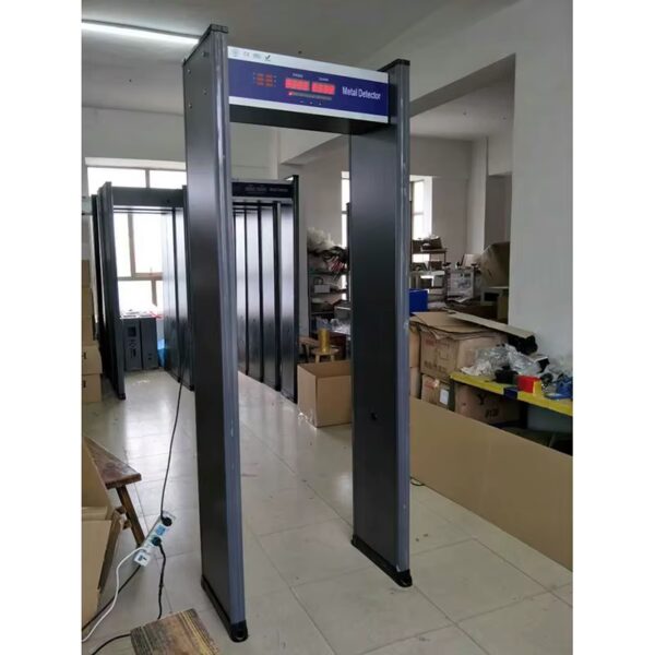 Beltrán llamó a retomar su proyecto sobre pórticos de seguridad escolar tras hechos de violencia