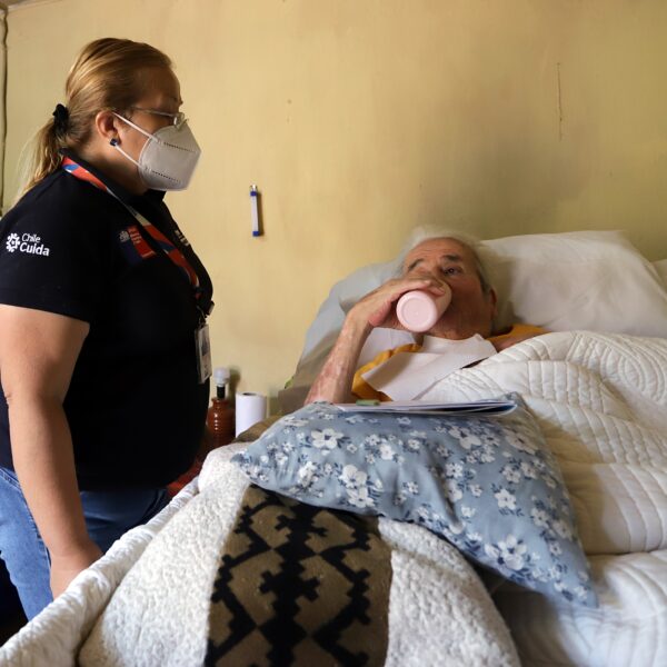 ChileValora abre en La Araucanía inscripciones para certificación gratuita de cuidadores/as primarios/as