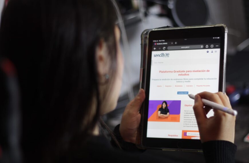 Talento Digital y Sence lanzan 1800 becas para impulsar la empleabilidad digital en Chile