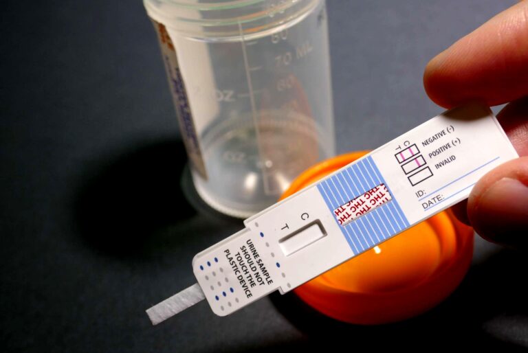 Diputado Beltrán planteó extender test de drogas a todas las autoridades de gobierno