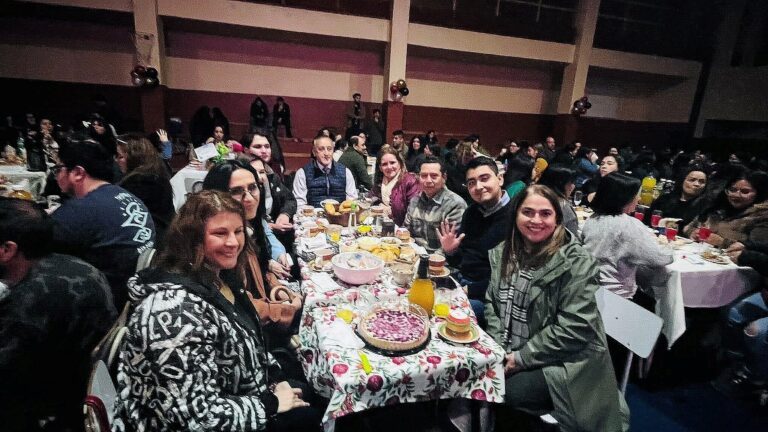 cOLEGIO aRAGÓN CELEBRÓ EL dIA DE lA fAMILIA Y aPODERADOS