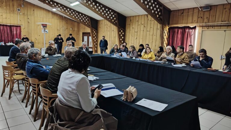 Gremios se reúnen con bancada de parlamentarios de La Araucanía para avanzar en propuestas de desarrollo e inversión
