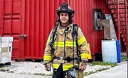 Valentía y vocación de servicio: Gendarme y bombero arriesgó su vida para salvar a adulta mayor en incendio