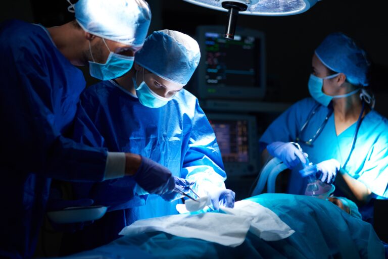 Cómo enfrentar el desafío de fortalecer la donación de órganos y la importancia del cuidado de los pacientes trasplantados