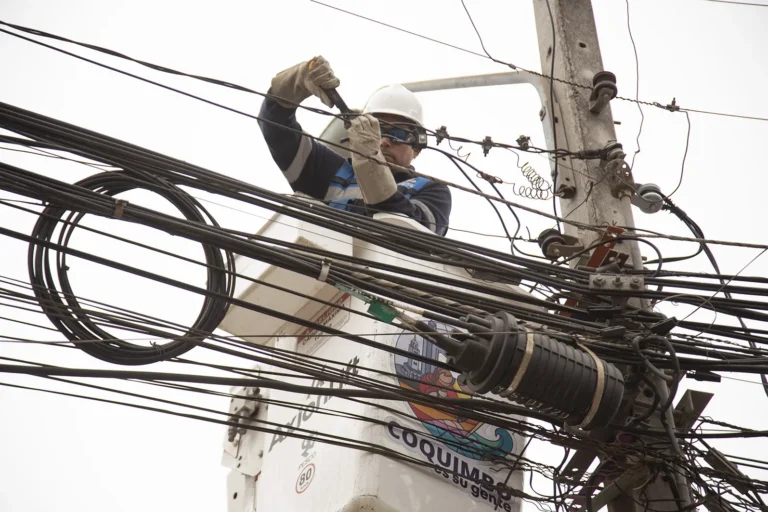 Denuncian robo de cables en sectores de reparación de líneas eléctricas lo que está complejizando la normalización del servicio de luz