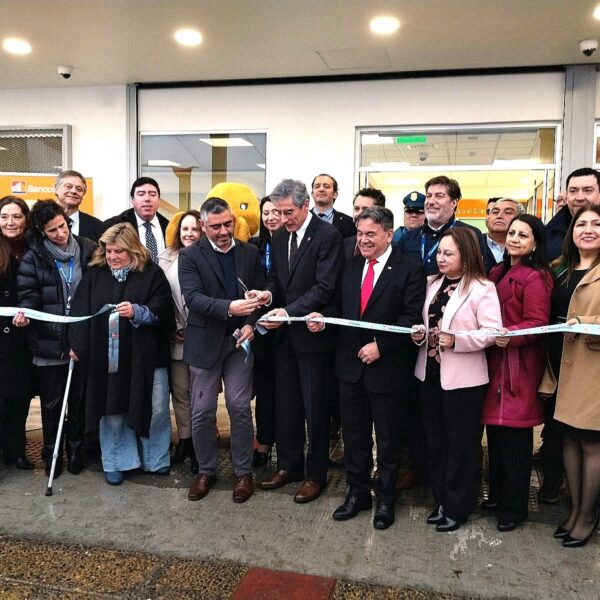 BancoEstado abrió sus puertas en Renaico tras siete años de gestiones