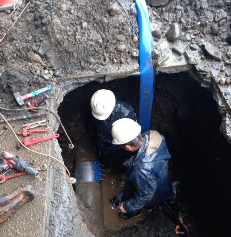 Más de 120 emergencias por roturas de tuberías se repararon sin cortar el agua