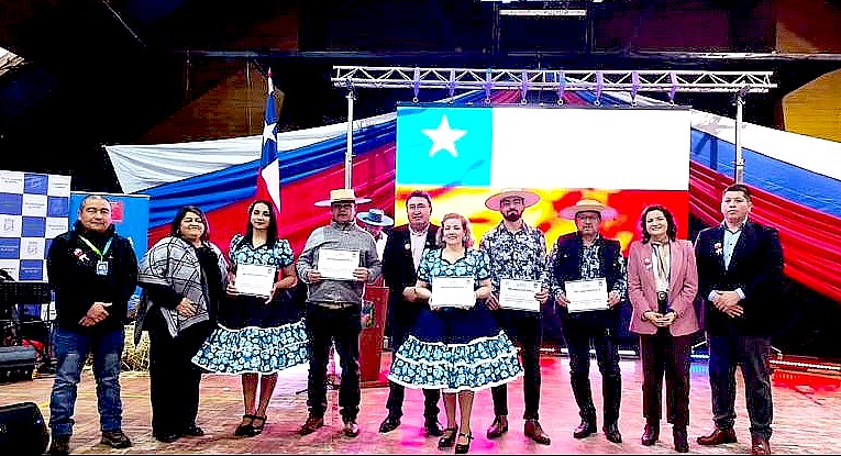 Ercilla se convirtió en la capital regional de la Cueca de Personas Mayores